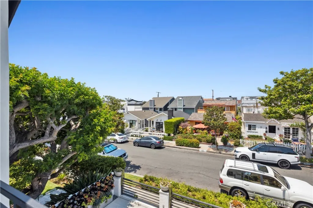 412 Poinsettia Avenue, Corona Del Mar, California 92625 home-pic-21