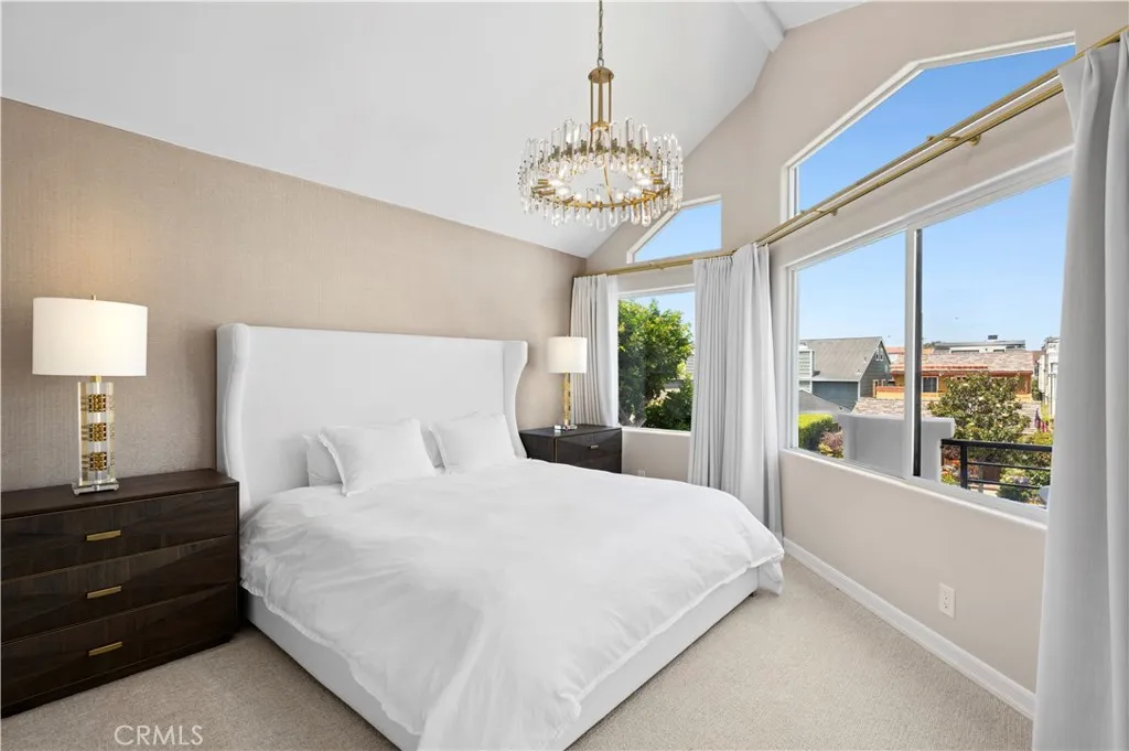 412 Poinsettia Avenue, Corona Del Mar, California 92625 home-pic-18