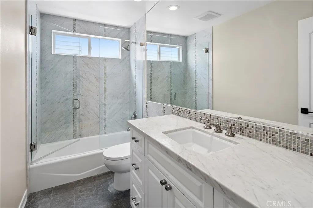 412 Poinsettia Avenue, Corona Del Mar, California 92625 home-pic-25