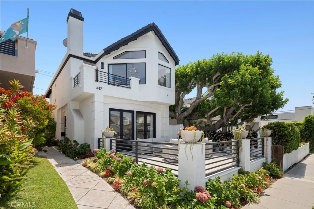 412 Poinsettia Avenue, Corona Del Mar, California 92625 home-pic-0