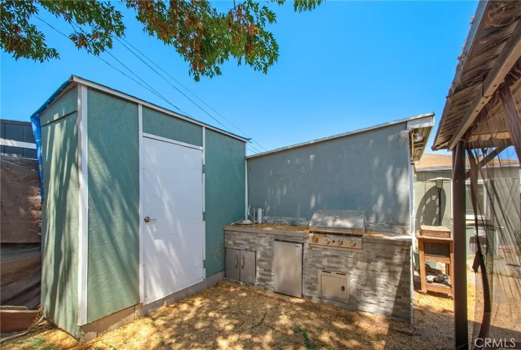 1802 W 153rd Street E, Compton, California 90220 home-pic-15