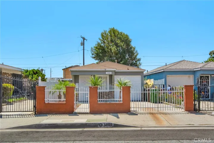 1802 W 153rd Street E, Compton, California 90220