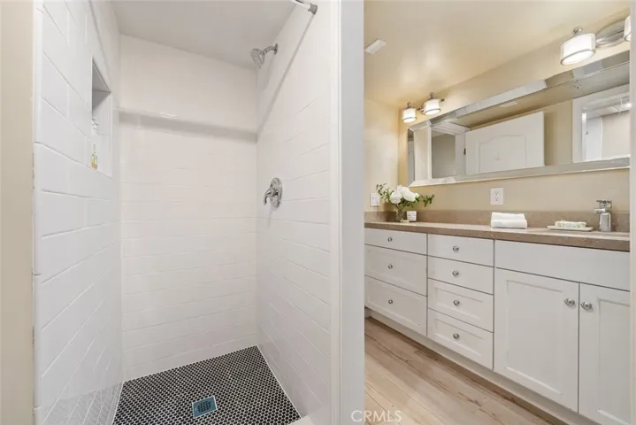 1185 E Foothill Boulevard 25, San Luis Obispo, California 93405