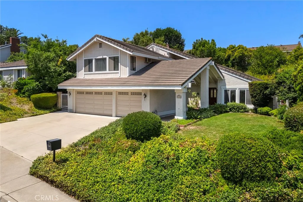 5409 Willowick Circle, Anaheim Hills, California 92807, 4 Bedrooms Bedrooms, ,3 BathroomsBathrooms,Residential,For Sale,Willowick,PW25178242