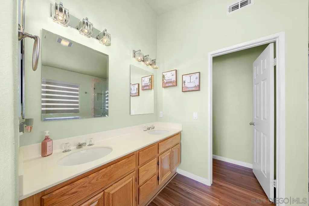 2617 Lobelia Rd, Alpine, California 91901 home-pic-23