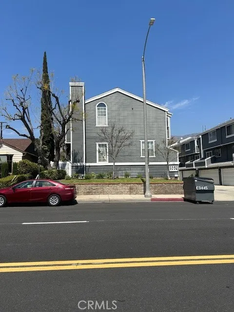 1923 E Washington Boulevard 4, Pasadena, California 91104, 2 Bedrooms Bedrooms, ,3 BathroomsBathrooms,Residential Lease,For Rent,Washington,GD25182719