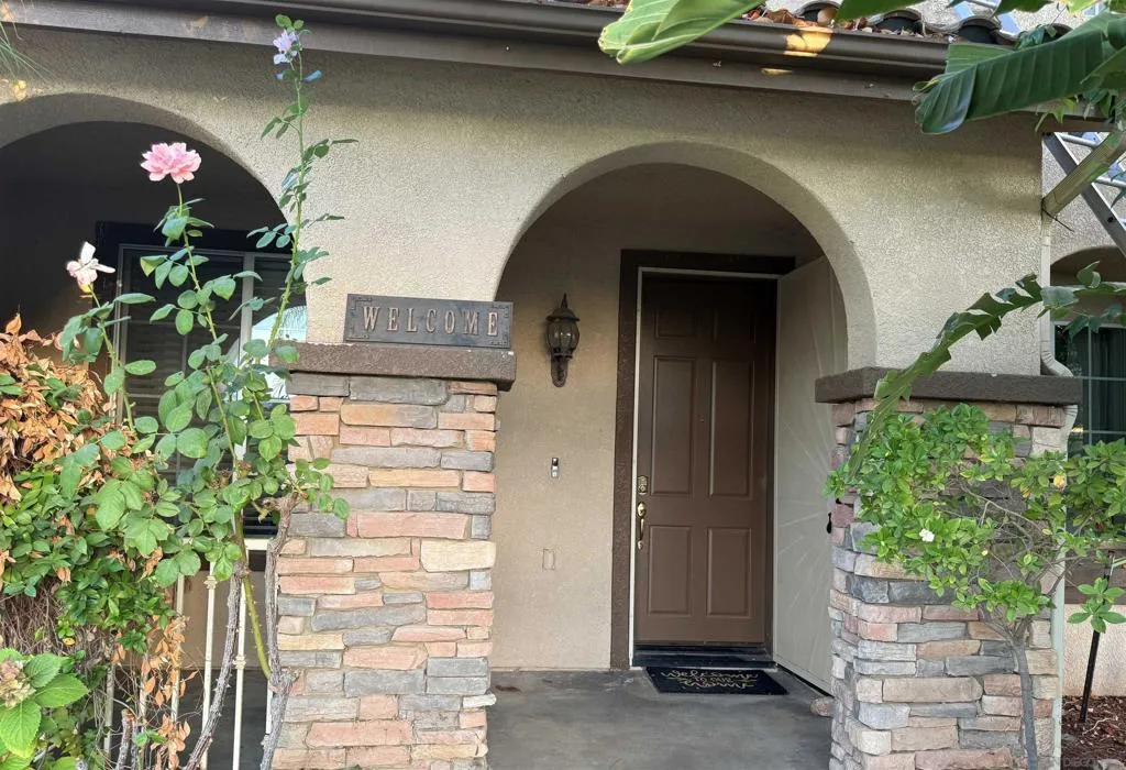 3823 Geode Ct, Perris, California 92570 home-pic-2