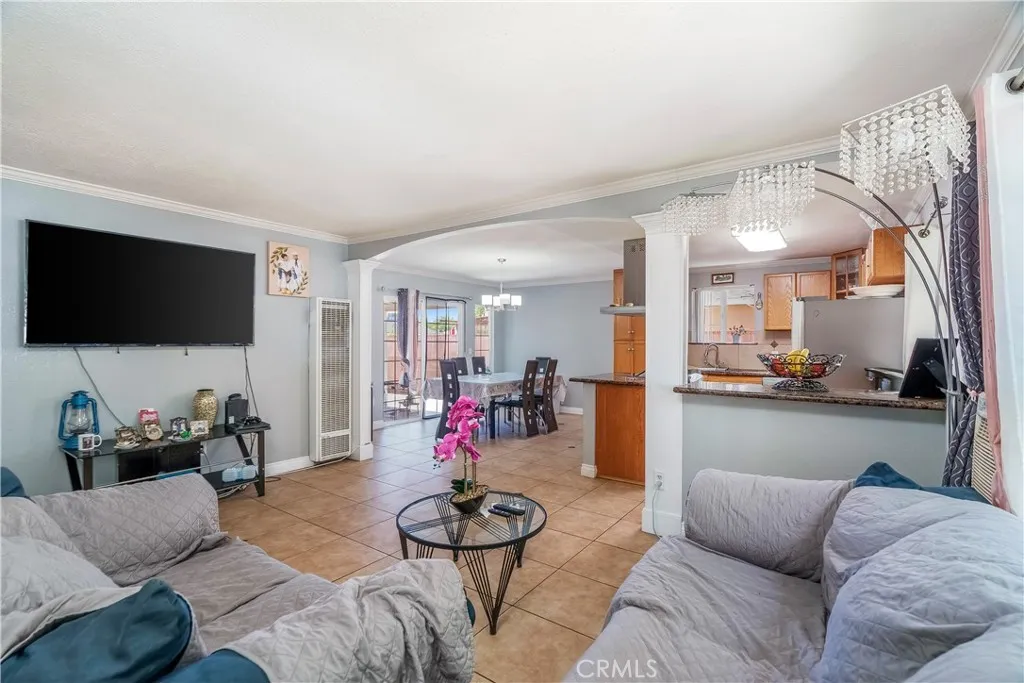 38632 Lemsford Avenue, Palmdale, California 93550 home-pic-4