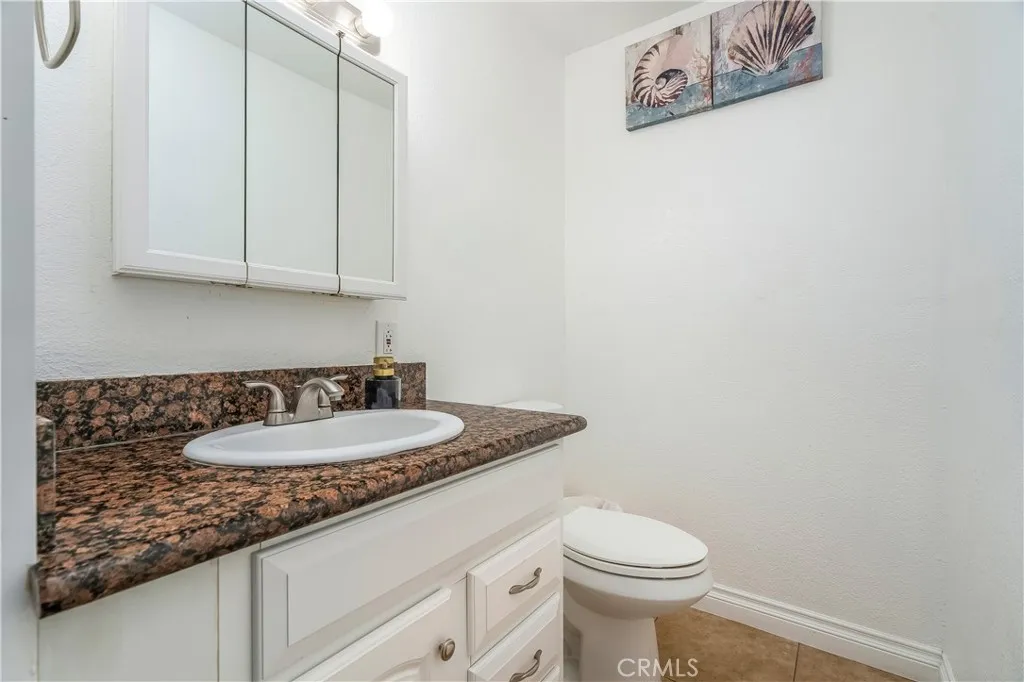 38632 Lemsford Avenue, Palmdale, California 93550 home-pic-18
