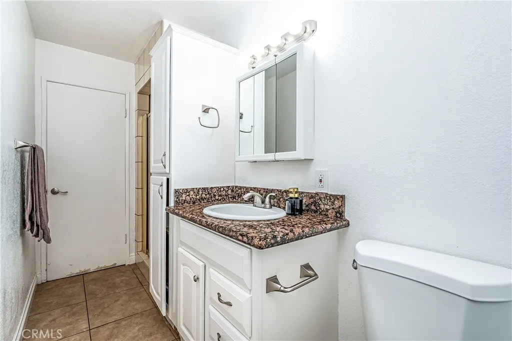 38632 Lemsford Avenue, Palmdale, California 93550 home-pic-19