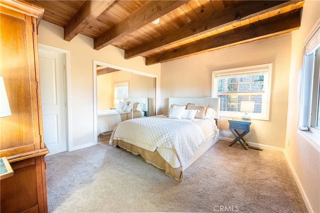 23804 Lakeview Drive, Crestline, California 92325 home-pic-13