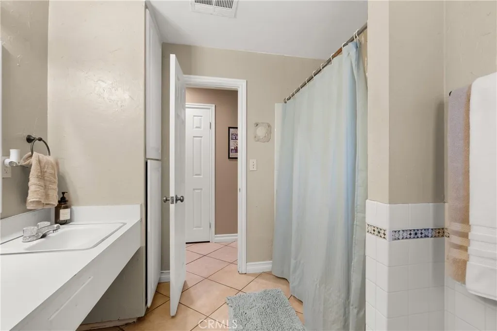2196 Stocker Street, Pomona, California 91767 home-pic-19