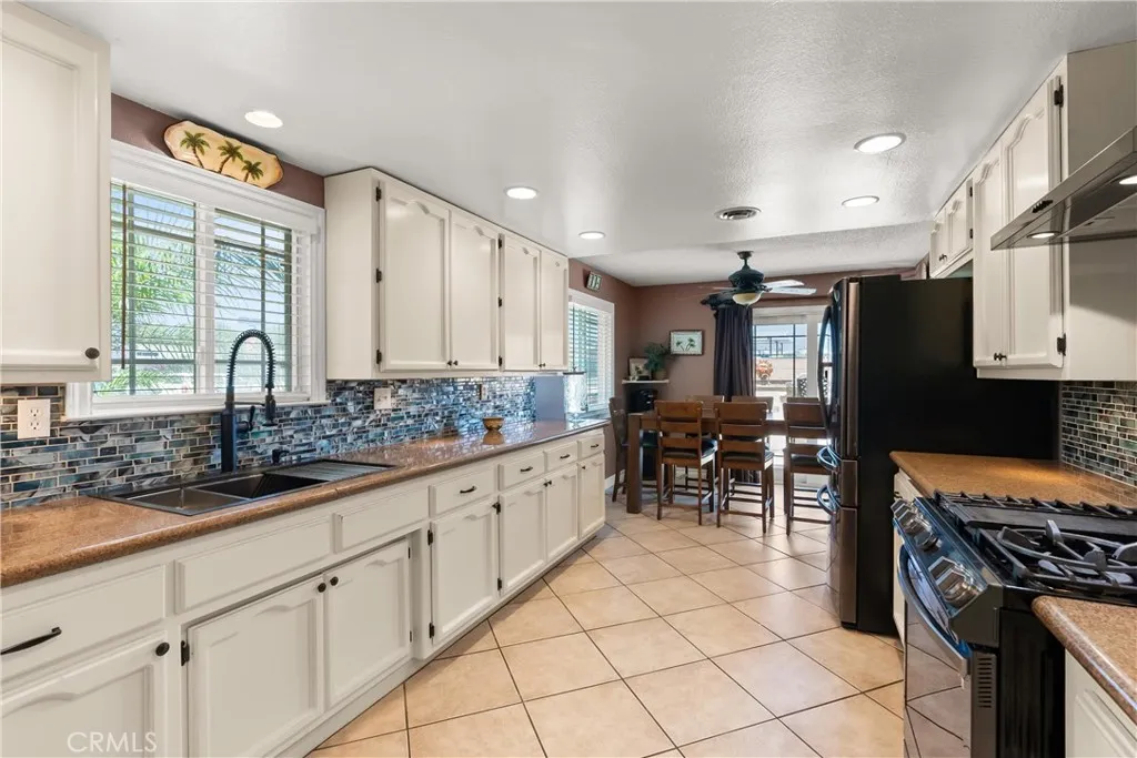 2196 Stocker Street, Pomona, California 91767 home-pic-15