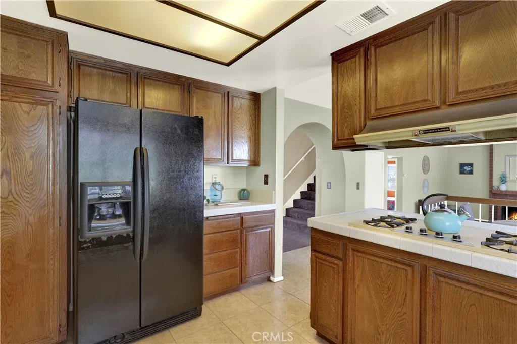 18417 Mount Kristina Street, Huntington Beach, California 92708 home-pic-7