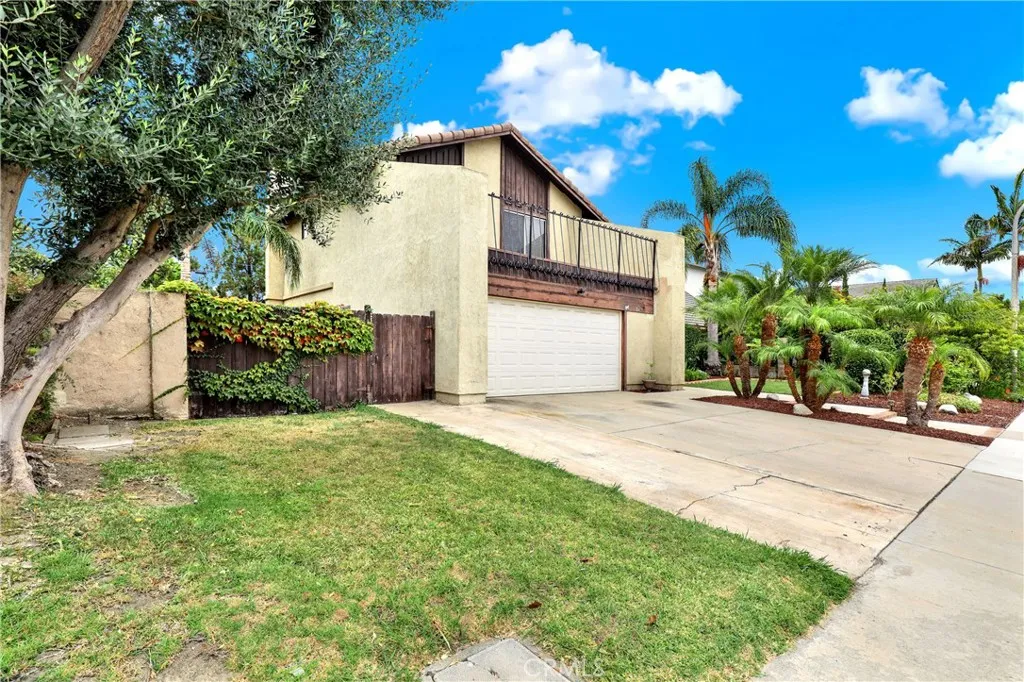 18417 Mount Kristina Street, Huntington Beach, California 92708 home-pic-36
