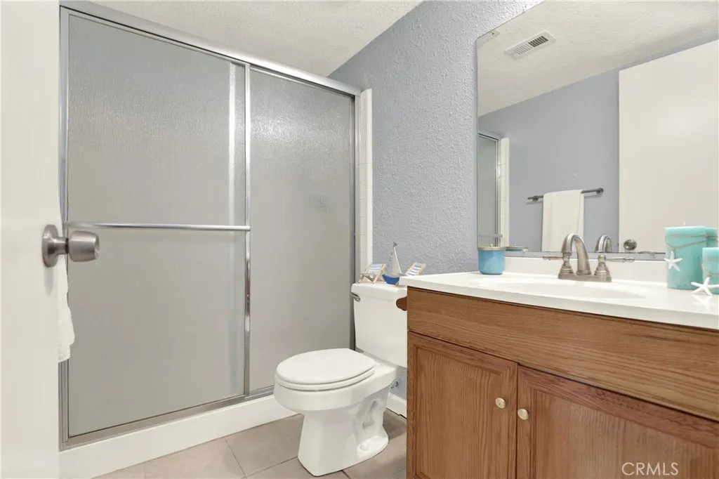 18417 Mount Kristina Street, Huntington Beach, California 92708 home-pic-16