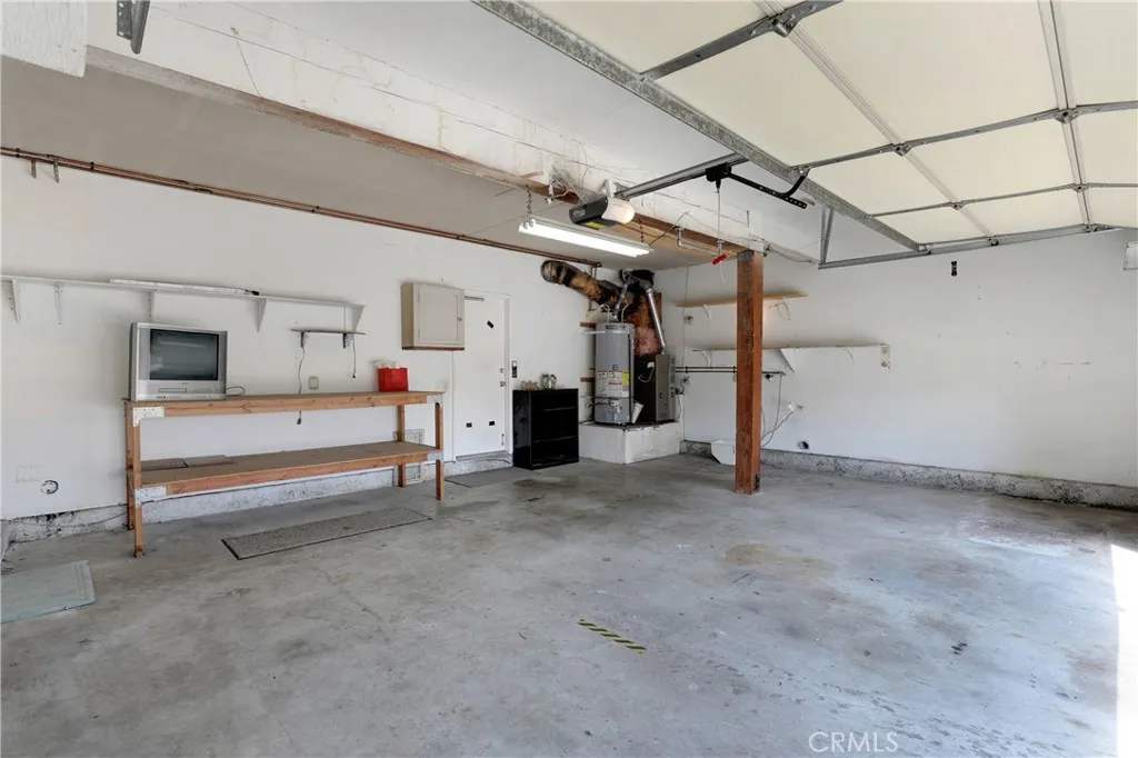 18417 Mount Kristina Street, Huntington Beach, California 92708 home-pic-34