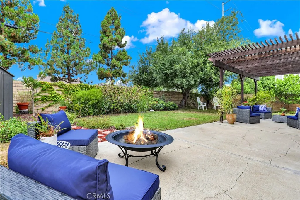 18417 Mount Kristina Street, Huntington Beach, California 92708 home-pic-29