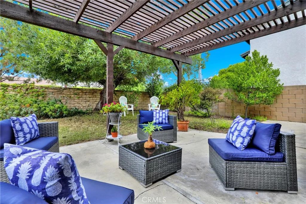 18417 Mount Kristina Street, Huntington Beach, California 92708 home-pic-30