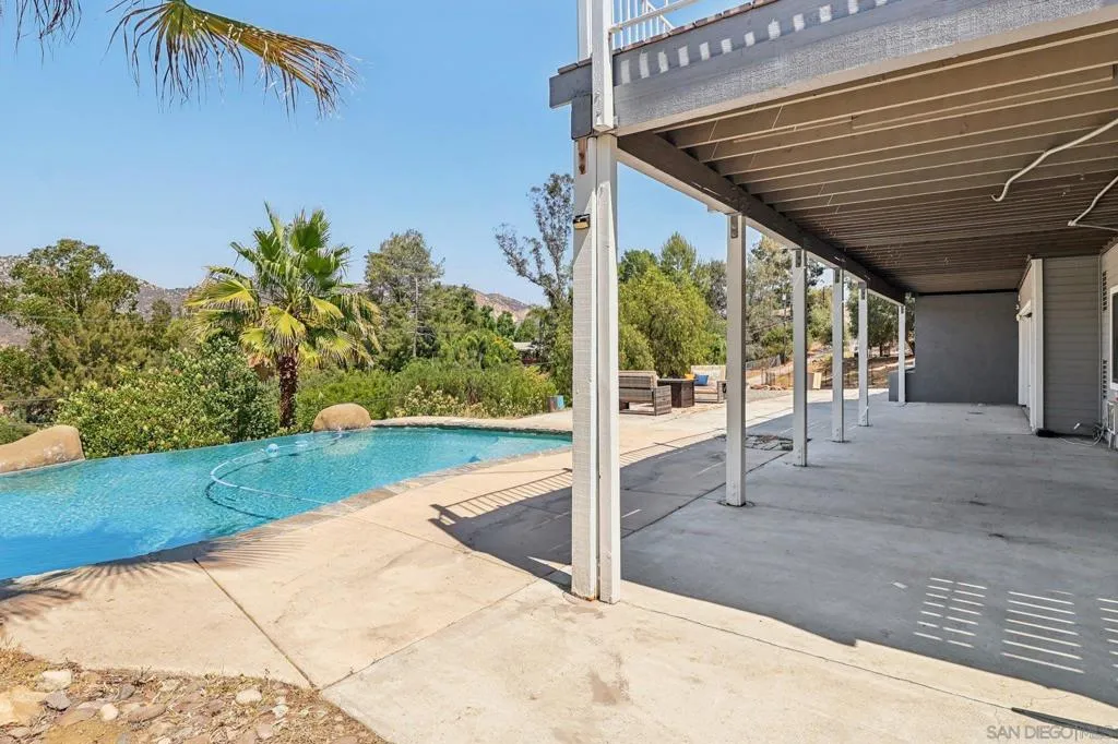 11810 Hi Ridge Rd, Lakeside, California 92040 home-pic-52
