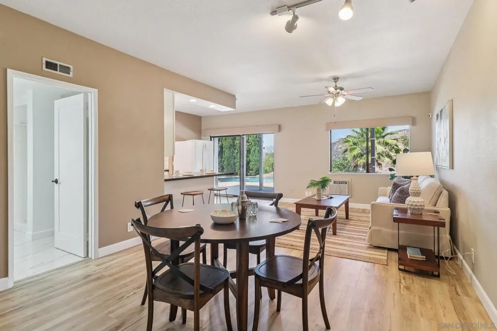11810 Hi Ridge Rd, Lakeside, California 92040 home-pic-18