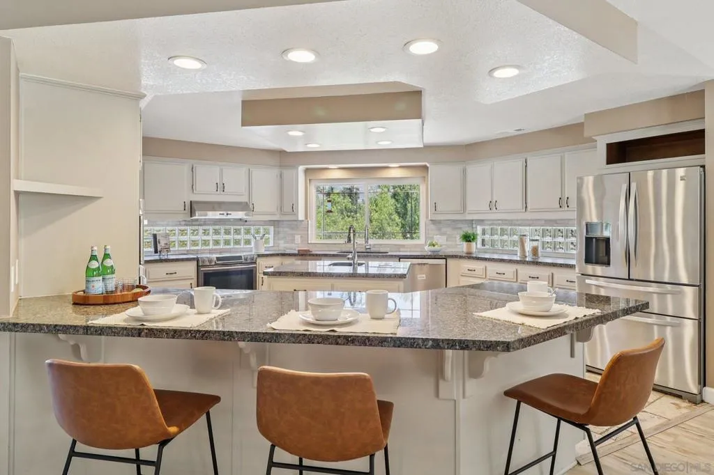 11810 Hi Ridge Rd, Lakeside, California 92040 home-pic-21