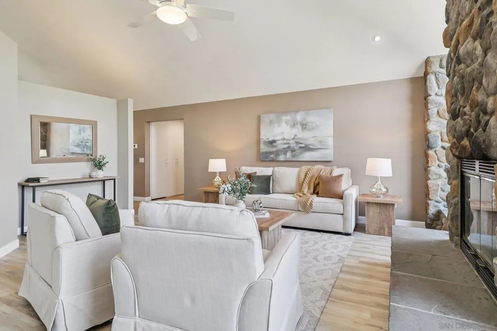11810 Hi Ridge Rd, Lakeside, California 92040 home-pic-10