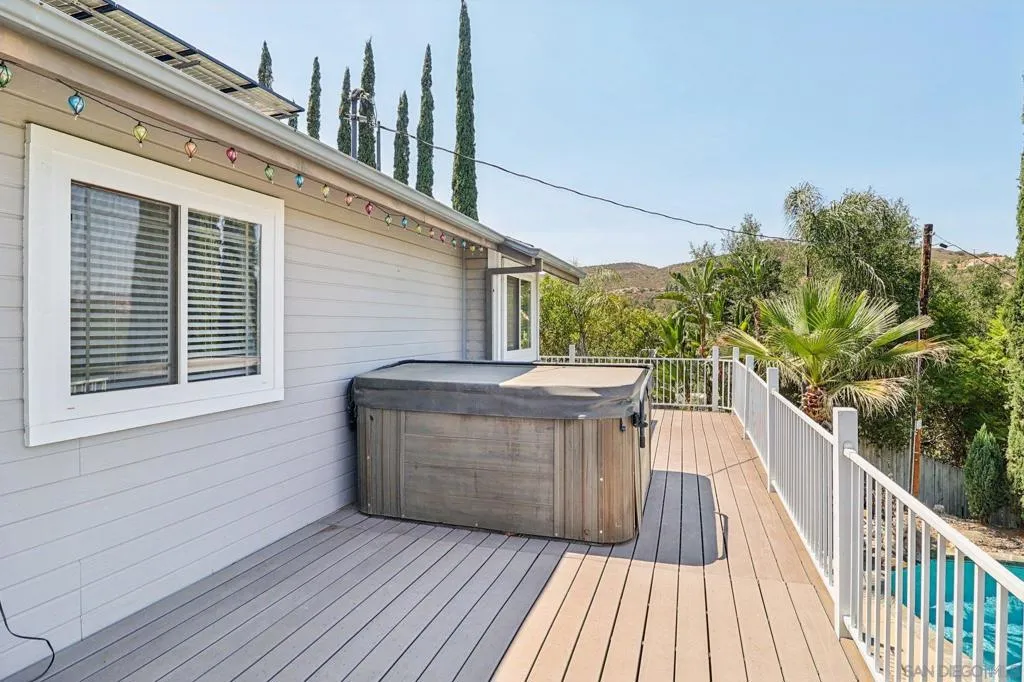 11810 Hi Ridge Rd, Lakeside, California 92040 home-pic-9