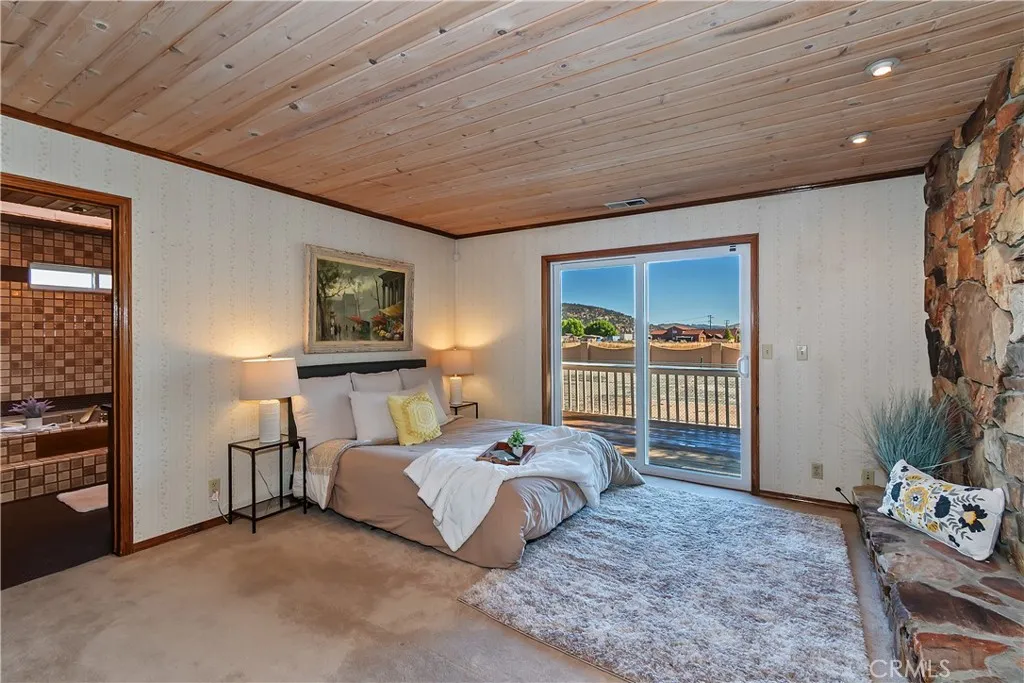 908 Mount Doble Drive, Big Bear City, California 92314 home-pic-21