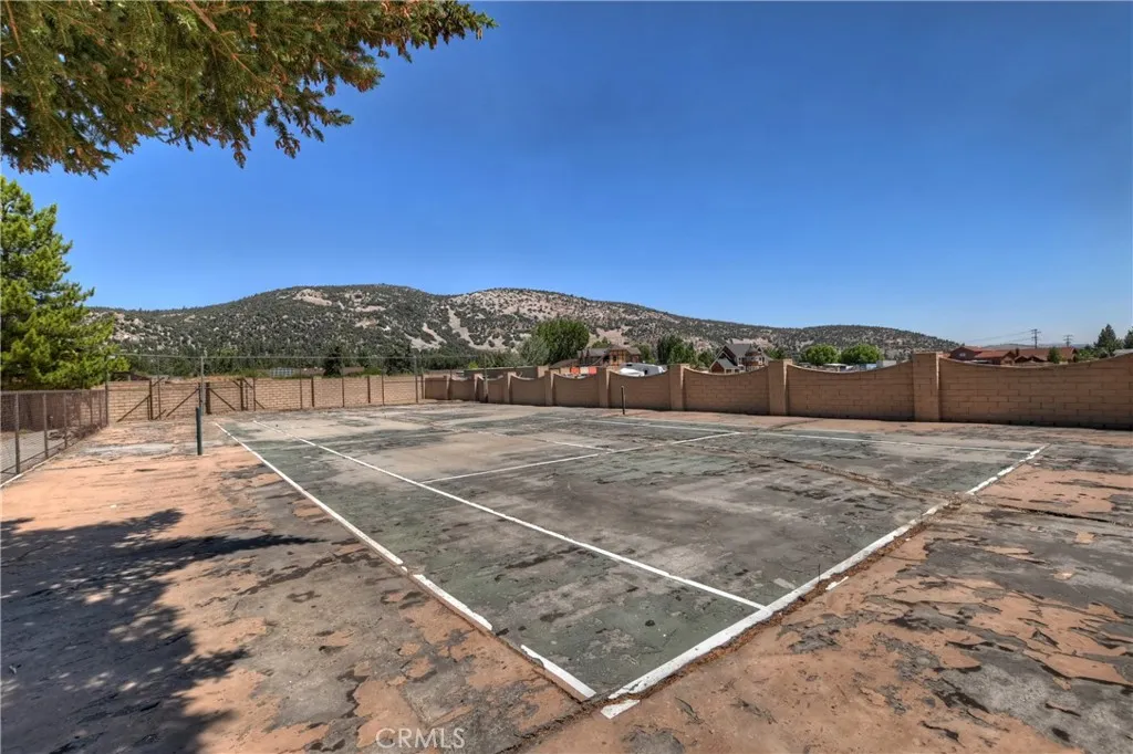 908 Mount Doble Drive, Big Bear City, California 92314 home-pic-35