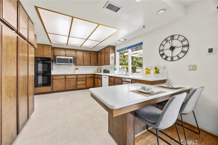 6232 Pepper Tree Lane, Yorba Linda, California 92886