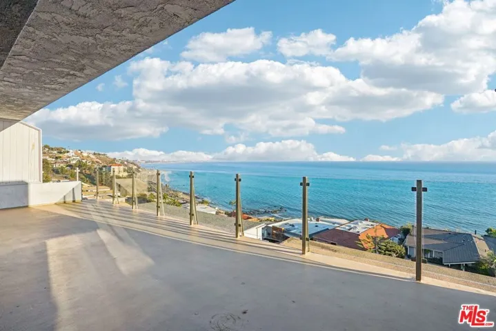 18203 Coastline Drive 7, Malibu, California 90265
