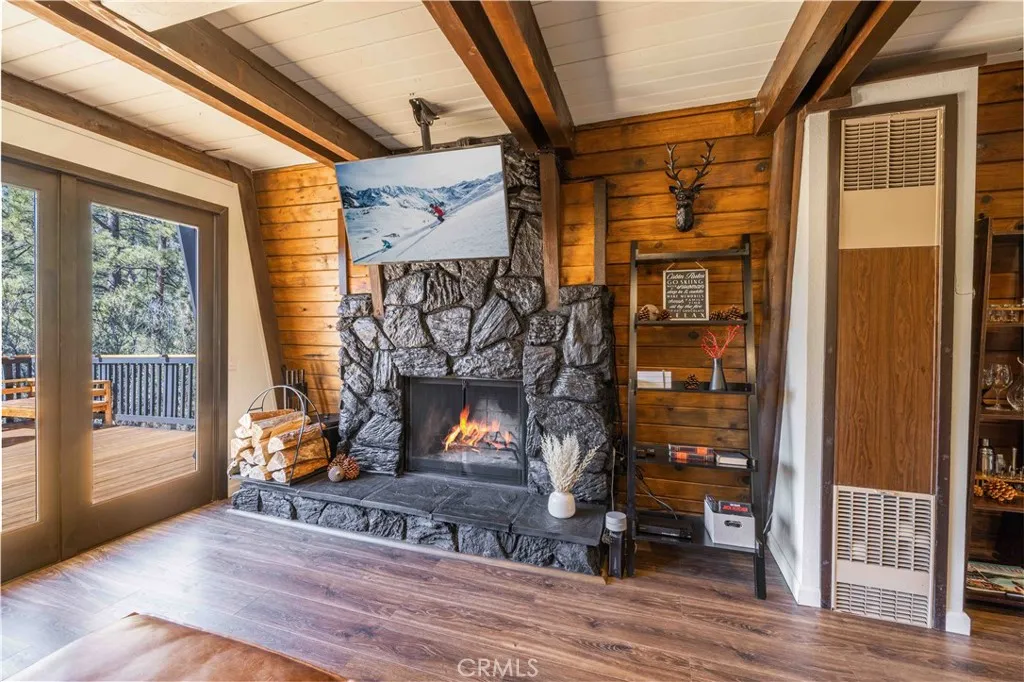 1107 Cedar Mountain Road, Big Bear City, California 92314 home-pic-9