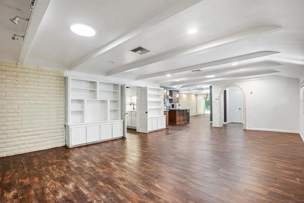 4201 Avenida Gregory, Spring Valley, California 91977 home-pic-29