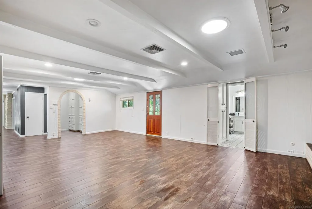 4201 Avenida Gregory, Spring Valley, California 91977 home-pic-30