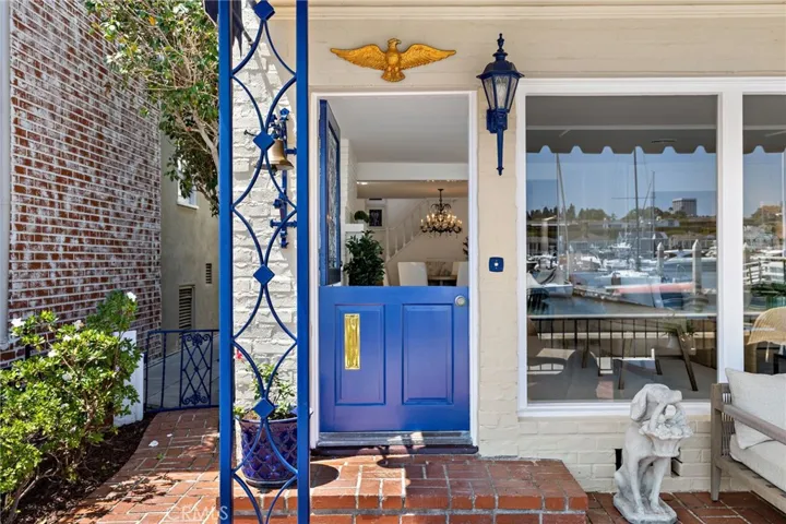 117 E Bay Front, Newport Beach, California 92662