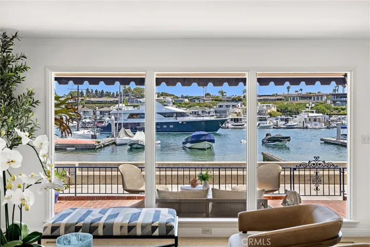 117 E Bay Front, Newport Beach, California 92662