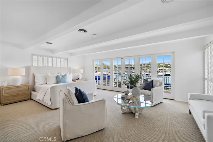 117 E Bay Front, Newport Beach, California 92662