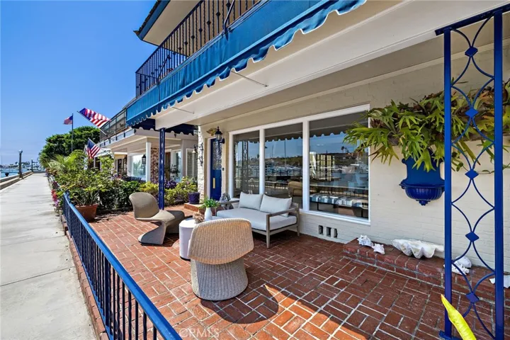 117 E Bay Front, Newport Beach, California 92662