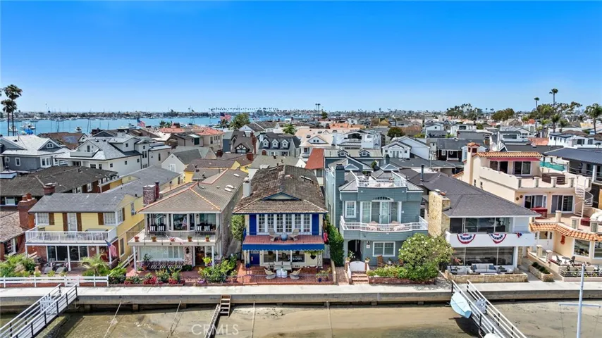 117 E Bay Front, Newport Beach, California 92662
