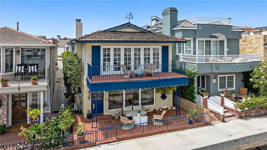 117 E Bay Front, Newport Beach, California 92662