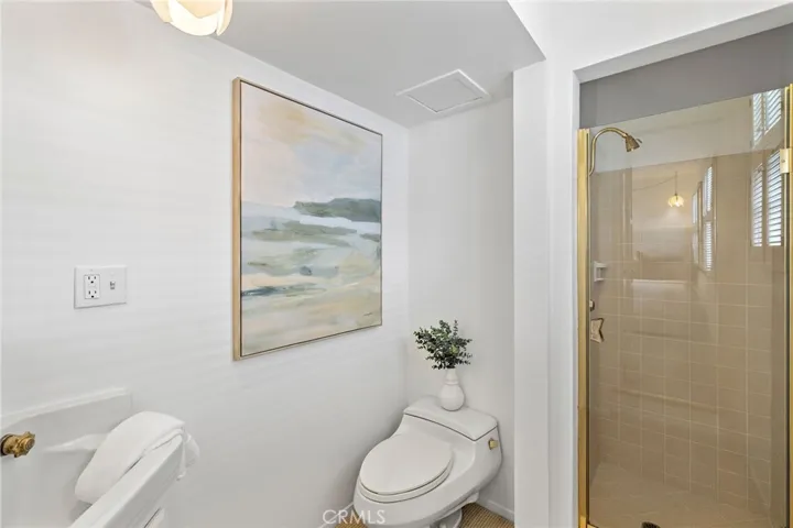 117 E Bay Front, Newport Beach, California 92662