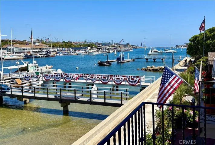 117 E Bay Front, Newport Beach, California 92662