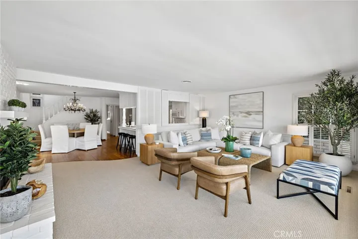 117 E Bay Front, Newport Beach, California 92662