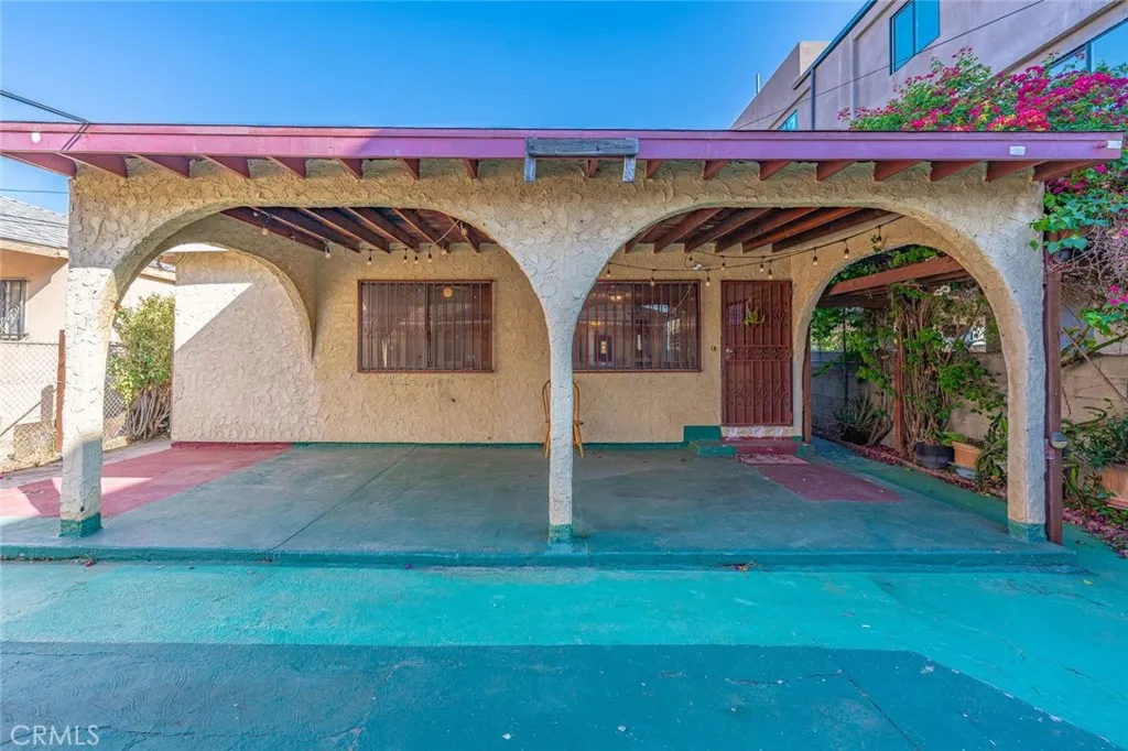 2677 Roseview Avenue, Los Angeles, California 90065 home-pic-15