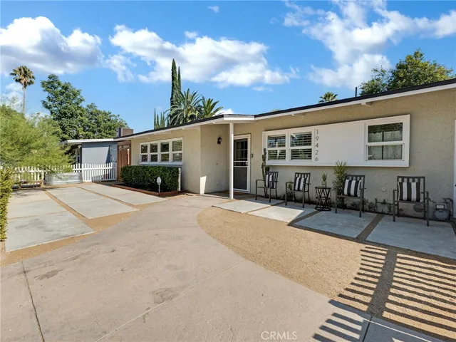 19426 Blythe Street, Reseda, California 91335