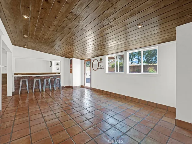 19426 Blythe Street, Reseda, California 91335
