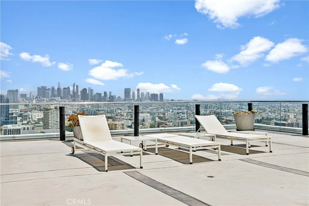 3810 Wilshire Boulevard 2002, Los Angeles, California 90010 home-pic-15