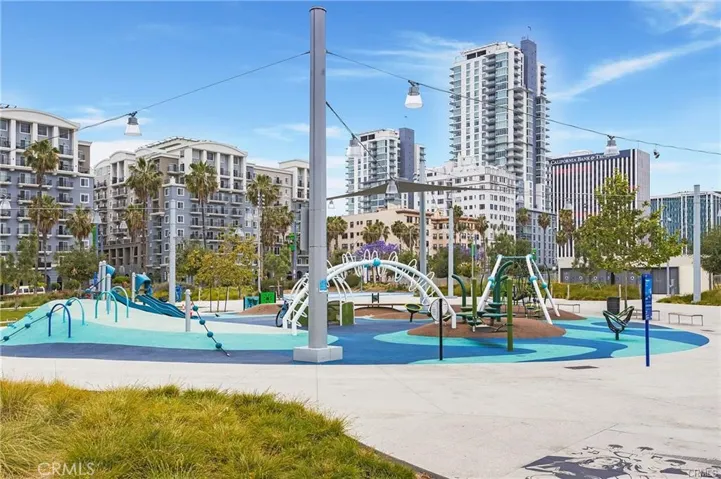 3265 Santa Fe Avenue 60, Long Beach, California 90810