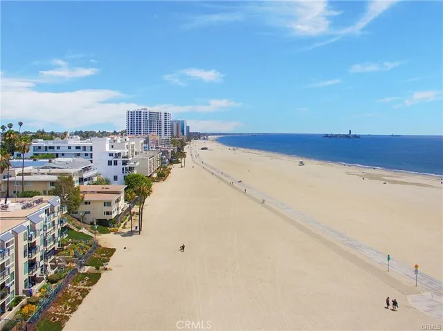 3265 Santa Fe Avenue 60, Long Beach, California 90810